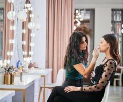 Best Salon in Sector 18 Noida - Diona Artisan Salon