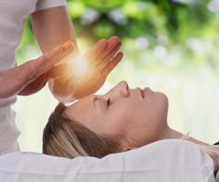 Reiki Healing in Delhi for Deep Relaxation and Energy Balance