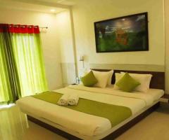 Stay at a luxury hotel in mahabaleshwar Near Tourist Attractions