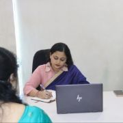 Dr Bhoomika Jain